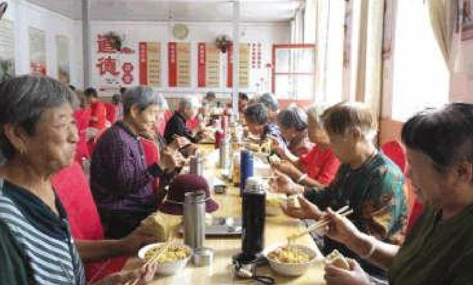 深耕养老服务新模式 龙都街道乡村大食堂让老人老有所食老有所
